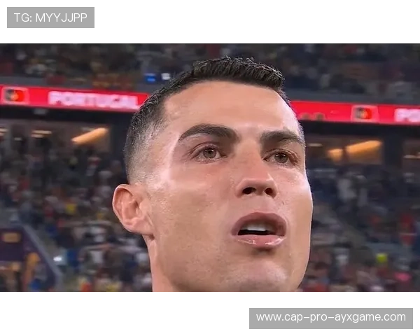 球员唱国歌时流泪特写镜头，赛后自曝因亲人离世